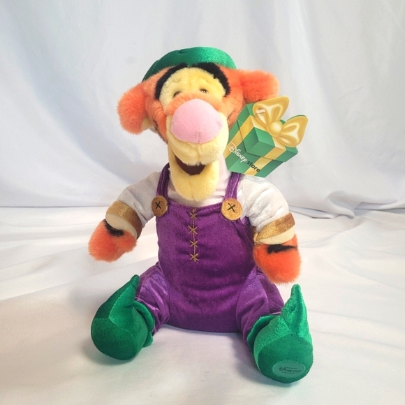 Disney Store Exclusive Tigger Xmas Elf Winnie The Pooh Plush Stuffed Animal 13" - Picture 1 of 10